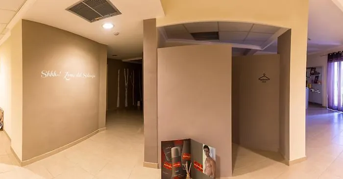 Royals Gate Rodi Garganico