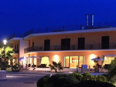 Hotel Royals Gate 4*