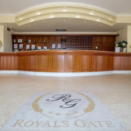 Royals Gate 4*
