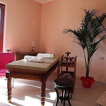 Royals Gate 4* Rodi Garganico