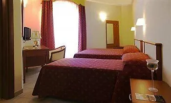Hotel Royals Gate